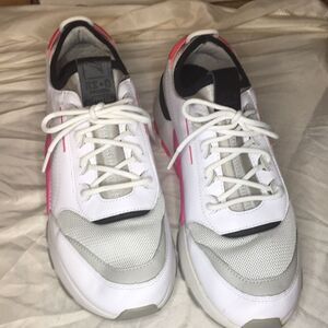 Puma Sneakers